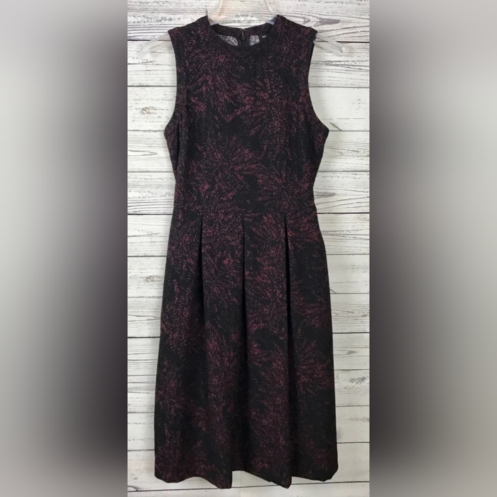 NWT WHO WHAT WEAR EBONY POMEGRANATE SLEEVELESS DRESS SIZE MED